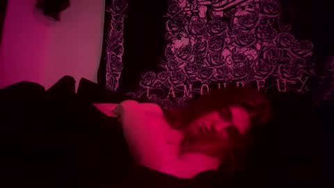 Snapshot of blackstarzara chatting on December 2024 08:39:02 AM blackstarzara online show from December 2024 08:39:02 AM