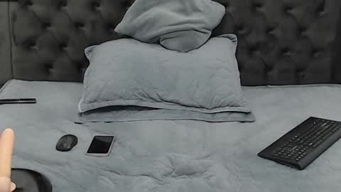 Mira online show from December 2024 12:12:02 PM