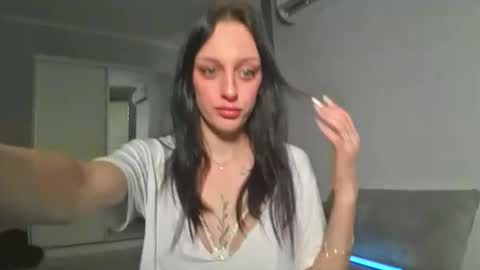 Ivy online show from October 2025 11:22:02 AM