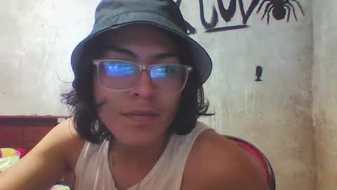 blade_sensual online show from November 2025 04:13:02 AM