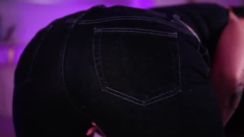 Snapshot of blairbloom chatting on April 2026 01:41:01 PM BlaireBloom online show from April 2026 01:41:01 PM