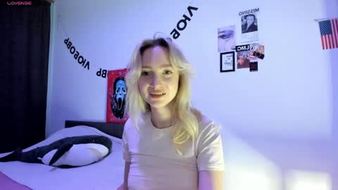 Snapshot of blairmarfl chatting on April 2026 03:47:02 PM Blair online show from April 2026 03:47:02 PM