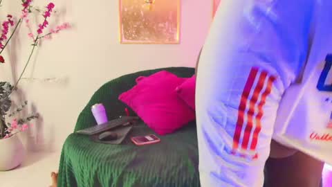 Snapshot of blaisysmith chatting on April 2026 11:50:02 AM Blaisysmith online show from April 2026 11:50:02 AM