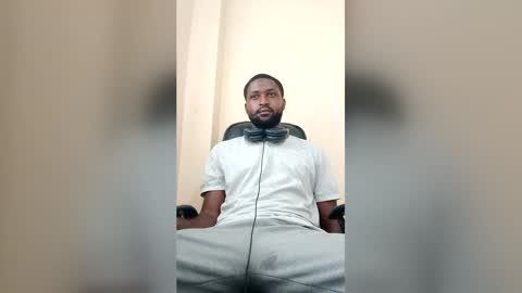 Snapshot of blakchiise chatting on May 2026 06:42:02 AM blakchiise online show from May 2026 06:42:02 AM