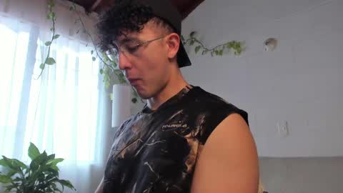 Snapshot of blake_levi chatting on April 2026 06:20:01 PM Blake Levi Independent Model online show from April 2026 06:20:01 PM