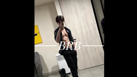 Snapshot of blakeshatter chatting on December 2024 09:30:01 PM blakeshatter online show from December 2024 09:30:01 PM