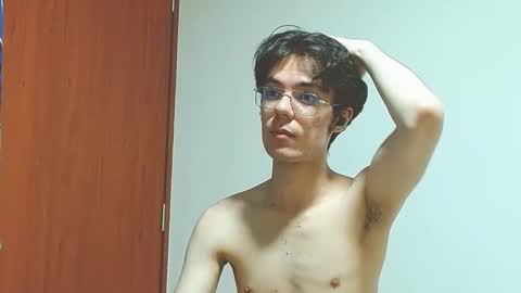 Snapshot of blakeshatter chatting on March 2025 03:30:01 AM blakeshatter online show from March 2025 03:30:01 AM