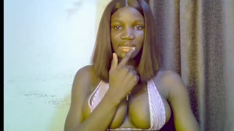 Snapshot of blaq_melanin chatting on April 2026 09:25:02 AM nikky00 online show from April 2026 09:25:02 AM