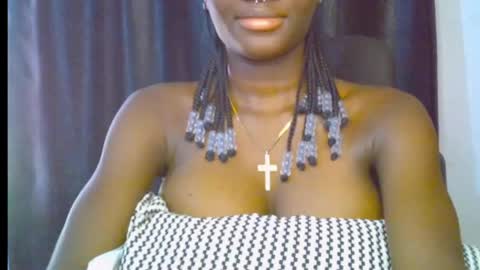 Snapshot of blaq_melanin chatting on May 2026 08:45:01 AM nikky00 online show from May 2026 08:45:01 AM