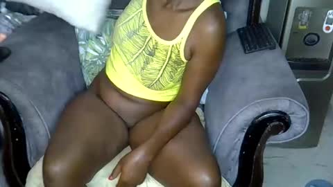 Snapshot of blaqgirl_ chatting on April 2026 05:57:02 AM blaqgirl_ online show from April 2026 05:57:02 AM