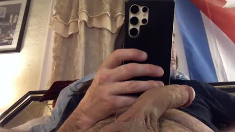 Snapshot of blazinawin chatting on March 2025 03:23:02 AM FreshCut online show from March 2025 03:23:02 AM