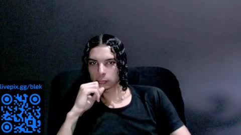 Snapshot of blek00x chatting on May 2026 07:08:01 PM blek00x online show from May 2026 07:08:01 PM