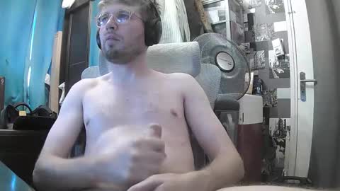 Snapshot of blinddick62 chatting on May 2026 11:41:02 AM blinddick62 online show from May 2026 11:41:02 AM