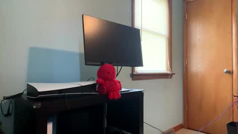 Snapshot of blissfulfoxtrot chatting on March 2026 04:35:01 PM Blissful Foxtrot online show from March 2026 04:35:01 PM