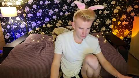 Snapshot of blond_boy69 chatting on April 2026 05:25:02 PM blond_boy69 online show from April 2026 05:25:02 PM