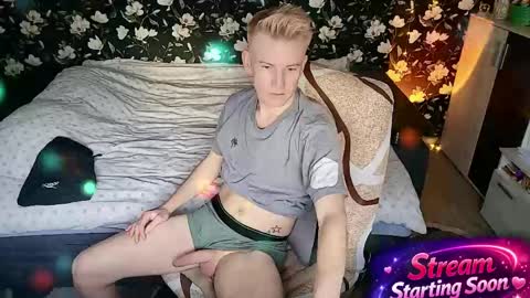 Snapshot of blond_boy69 chatting on April 2026 02:41:01 PM blond_boy69 online show from April 2026 02:41:01 PM