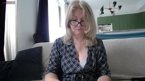 Karina online show from January 2025 11:22:01 AM
