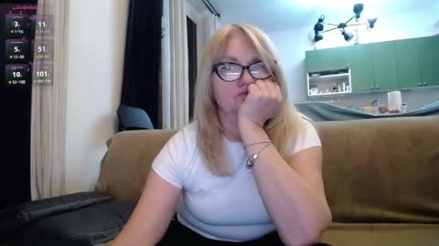 Karina online show from February 2025 08:25:01 PM