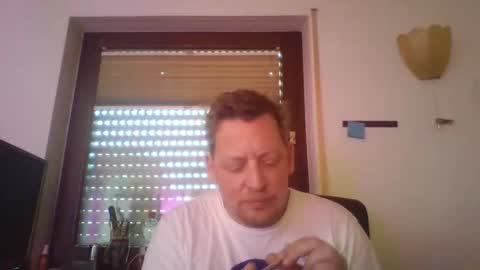 blonde32m online show from November 2025 06:57:02 AM