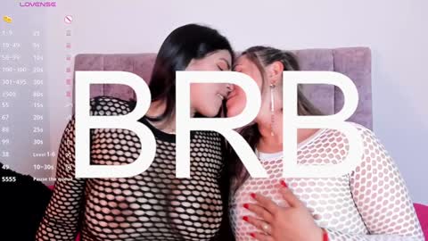 Snapshot of blonde__cute chatting on January 2025 10:34:01 AM Esperancita and Karina online show from January 2025 10:34:01 AM