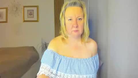 Nicole online show from January 2025 05:28:01 PM