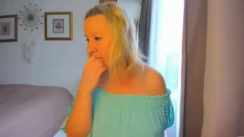 Nicole online show from January 2025 09:08:02 AM