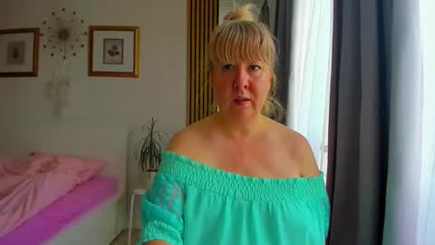 Snapshot of blonde_angel20 chatting on May 2026 05:10:02 PM Nicole online show from May 2026 05:10:02 PM