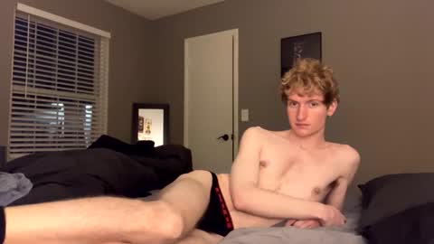 Snapshot of blonde_boi99 chatting on January 2025 03:56:02 AM Blondie online show from January 2025 03:56:02 AM