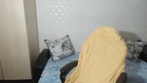 Snapshot of blondeagle chatting on December 2024 08:17:01 PM Mr Blond online show from December 2024 08:17:01 PM