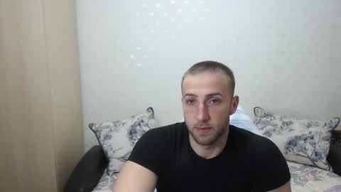 Snapshot of blondeagle chatting on February 2025 10:03:02 PM Mr Blond online show from February 2025 10:03:02 PM