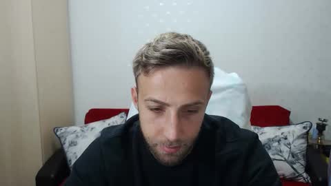 Snapshot of blondeagle chatting on October 2025 12:45:02 PM Mr Blond online show from October 2025 12:45:02 PM