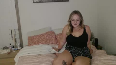 Your Big Titty Baby online show from October 2025 02:23:02 AM