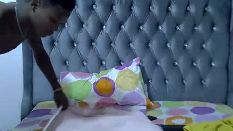 blonde online show from November 2025 08:10:01 PM