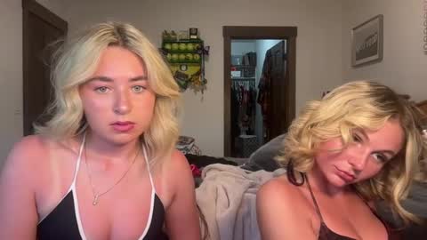 Snapshot of blondebunny88 chatting on June 2026 02:47:01 AM Blondebunnyx online show from June 2026 02:47:01 AM