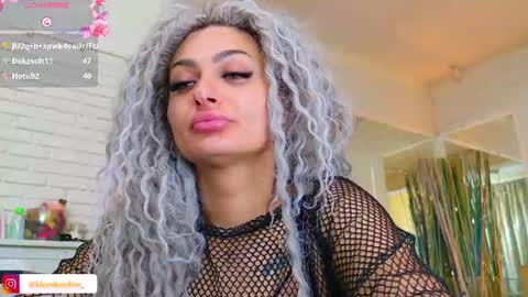 Snapshot of blondeceline chatting on July 2026 10:21:02 AM blondeceline online show from July 2026 10:21:02 AM
