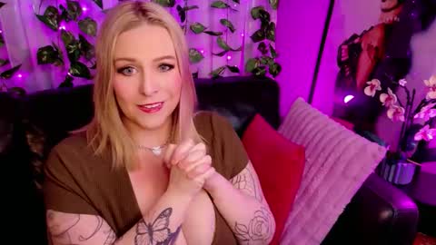 JJ online show from November 2025 05:24:02 PM