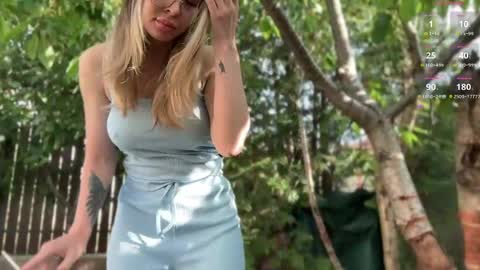 Snapshot of blondevenom chatting on May 2026 05:58:02 AM OnlyFans livia77 twitter liv20 4u online show from May 2026 05:58:02 AM