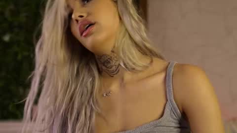 blondie_muller online show from September 2025 07:36:01 PM