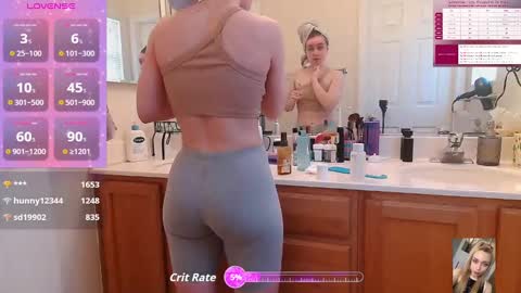 Snapshot of blondiebubblebooty chatting on September 2025 11:16:01 PM Bubbles online show from September 2025 11:16:01 PM