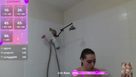 Snapshot of blondiebubblebooty chatting on September 2025 11:43:01 PM Bubbles online show from September 2025 11:43:01 PM