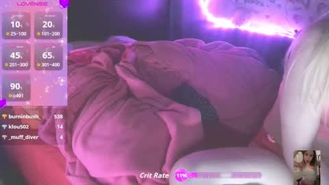 Snapshot of blondiebubblebooty chatting on October 2025 02:59:02 PM Bubbles online show from October 2025 02:59:02 PM