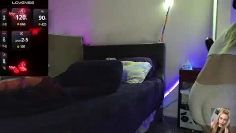 Snapshot of blondiebubblebooty chatting on July 2026 10:47:02 PM Bubbles online show from July 2026 10:47:02 PM