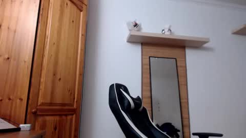 blondyelena online show from February 2025 06:19:01 PM