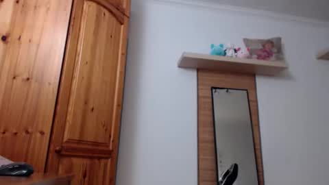 blondyelena online show from December 2025 05:47:01 AM