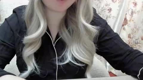 blondymargaret online show from March 2025 01:29:01 PM