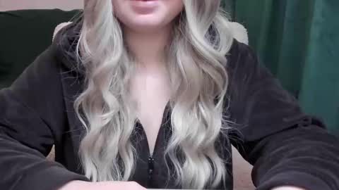 blondymargaret online show from December 2025 04:29:02 AM