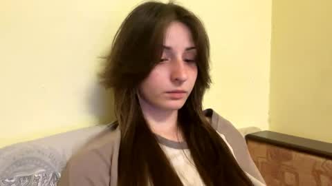 Snapshot of bloomsakuraa chatting on April 2026 04:37:02 PM bloomsakuraa online show from April 2026 04:37:02 PM