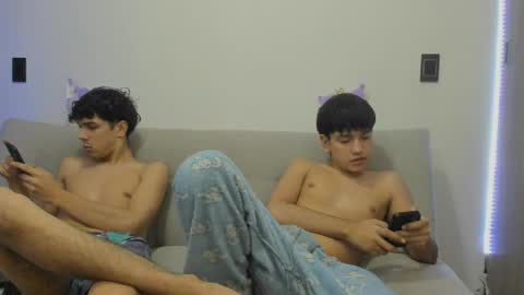 Snapshot of blue_baby20 chatting on April 2026 07:34:01 AM Blue online show from April 2026 07:34:01 AM