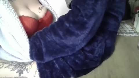 blue eyed couple 58 online show from November 2025 01:17:02 PM