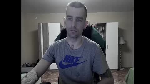 Runaway online show from December 2024 07:39:02 PM